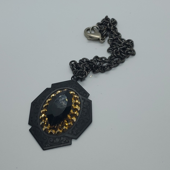 GASOLINE GLAMOUR SWAROVSKI RHINESTONE NECKLACE GLD - Picture 2 of 3